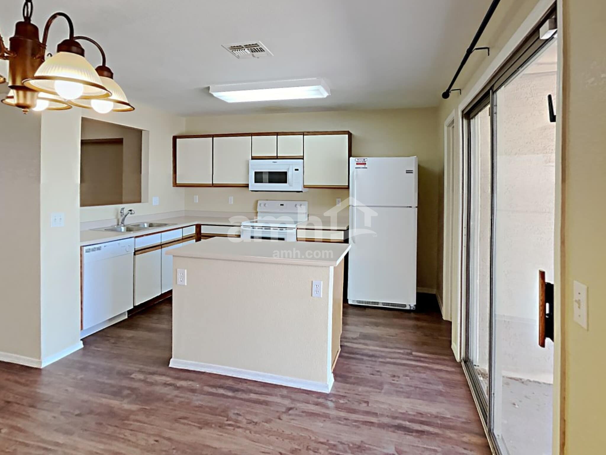 Building Photo - 242 S Valle Verde