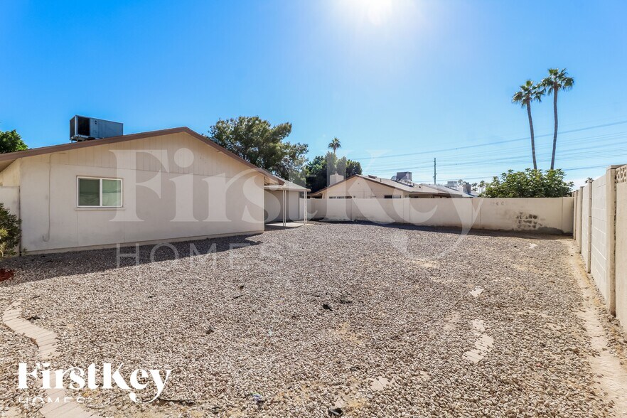 Building Photo - 6836 S Terrace Rd