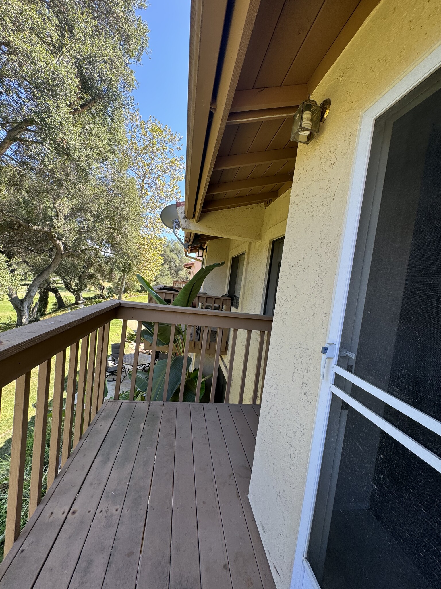 Building Photo - 1718 Tecalote Dr