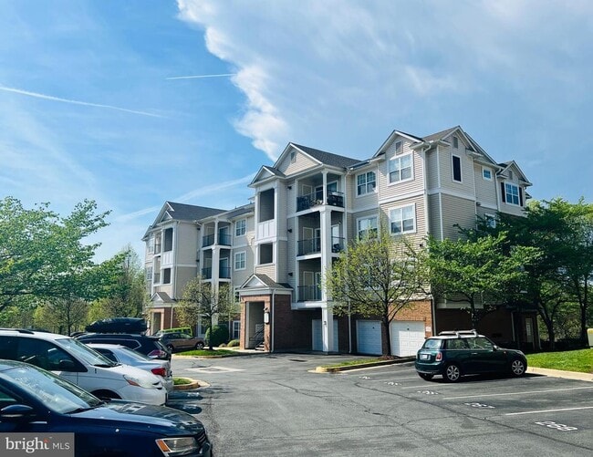 Building Photo - 13501 Derry Glen Ct
