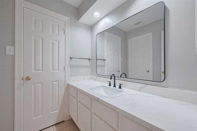 Building Photo - 3427 Williams Glen Dr