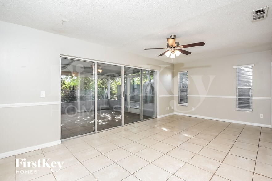 Building Photo - 3105 Barna Ave