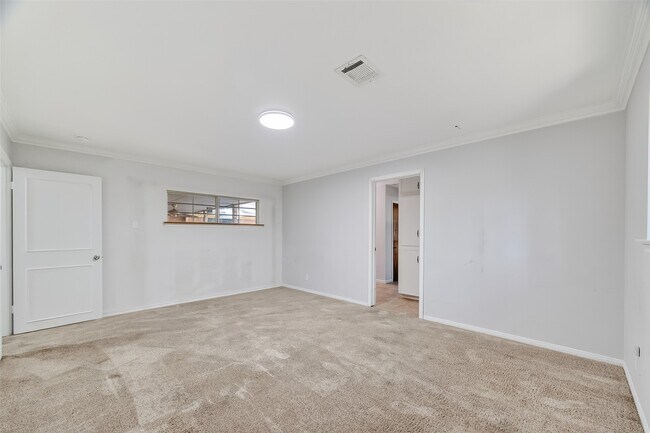 Building Photo - 1810 Indian Shores Rd