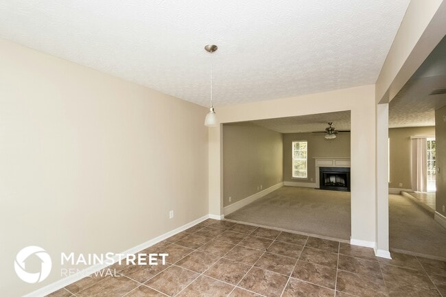 Building Photo - 4526 Parkway Cir