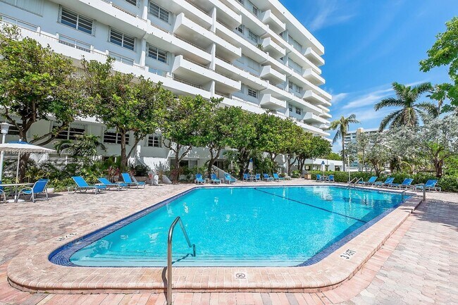 Building Photo - 155 Ocean Ln Dr