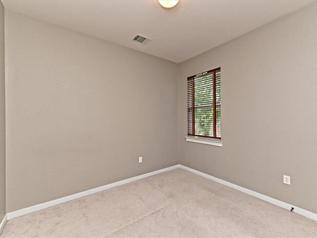 Building Photo - 2061 Zach Scott St