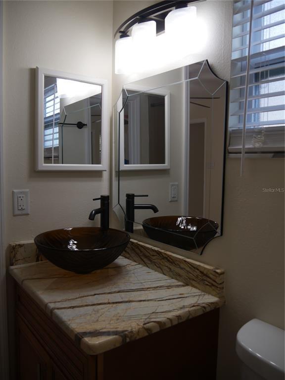 Building Photo - 3026 Vinson Ave