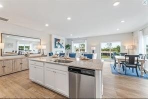 Building Photo - 5161 Sidney Sq Dr