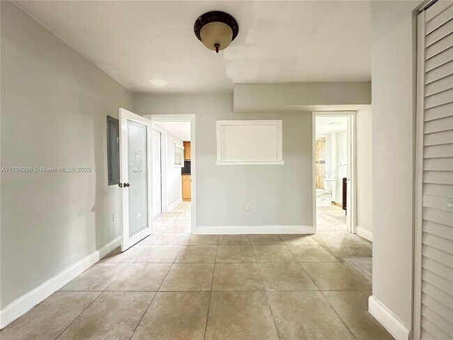 Building Photo - 2811 NW 88th St
