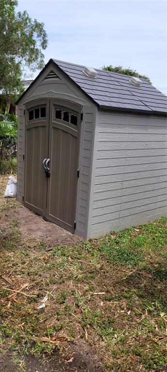 Building Photo - 814 Agnes Dr