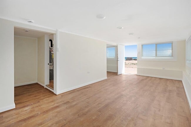 Building Photo - 194 Lower Waiehu Beach Rd