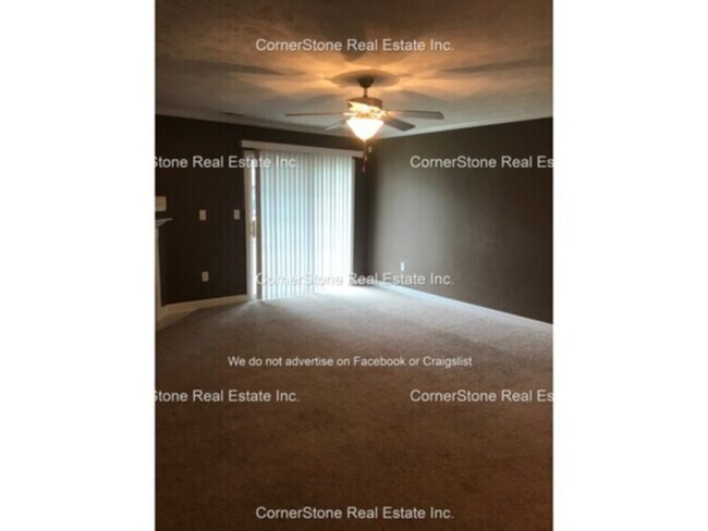 Building Photo - 1820 Balmoral Dr