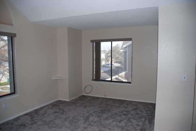 Building Photo - Millcreek Townhome in Reno