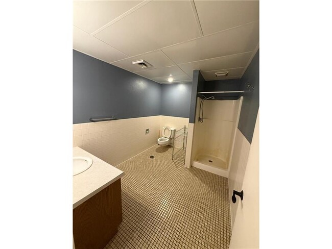 Building Photo - 314 5th St SW