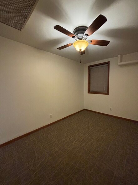 Bedroom - 2318 W Diversey Ave