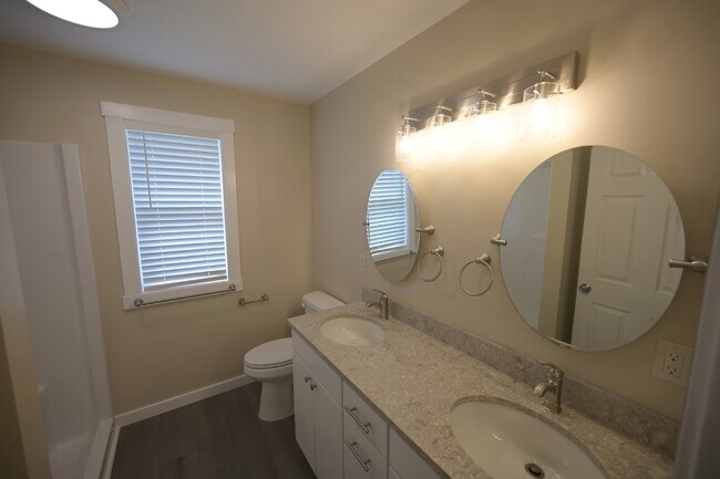 Building Photo - Newer 3 bed 2 bath home in Carlsborg