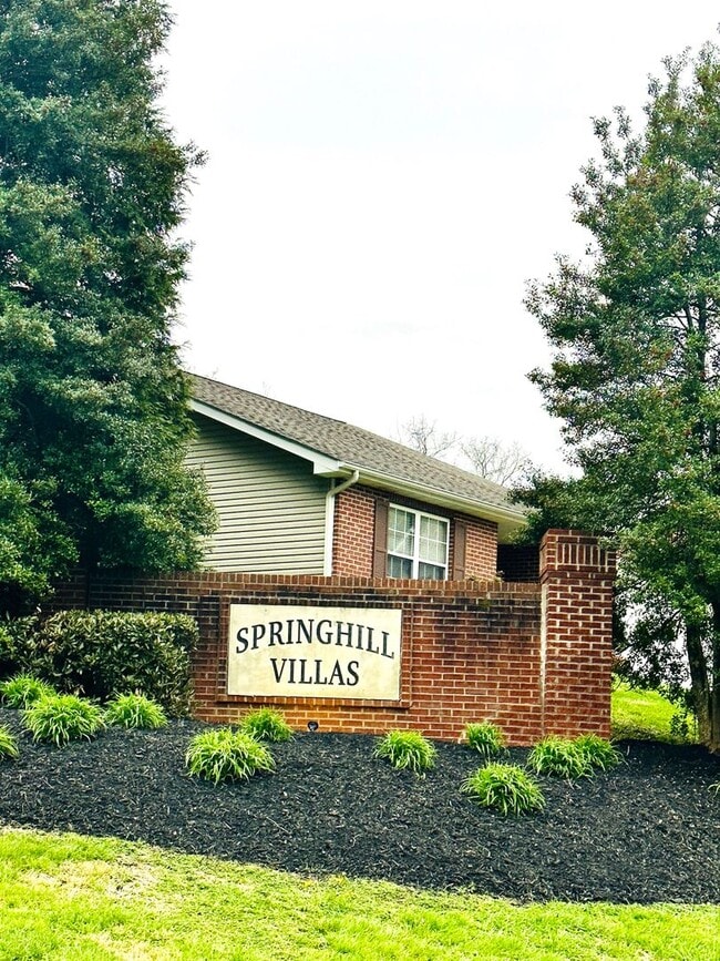 Building Photo - 947 Spring Park Rd