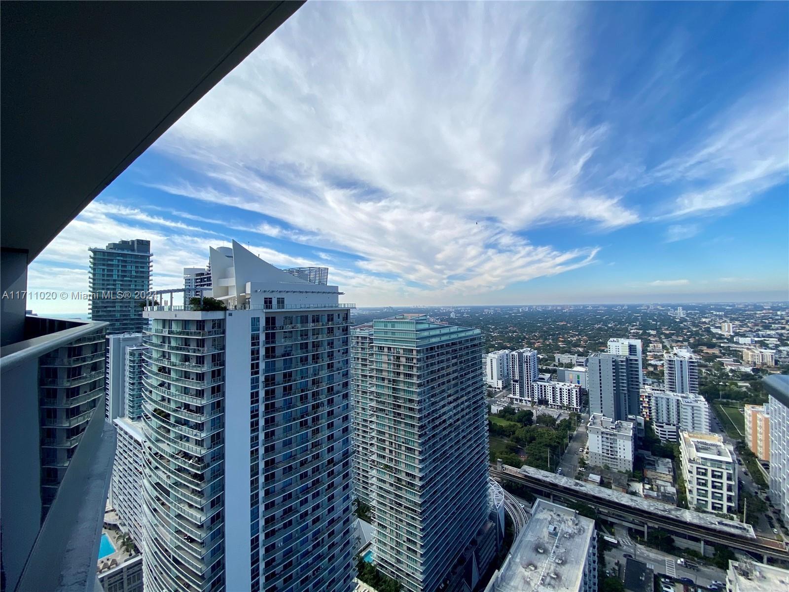 Building Photo - 1000 Brickell Plaza