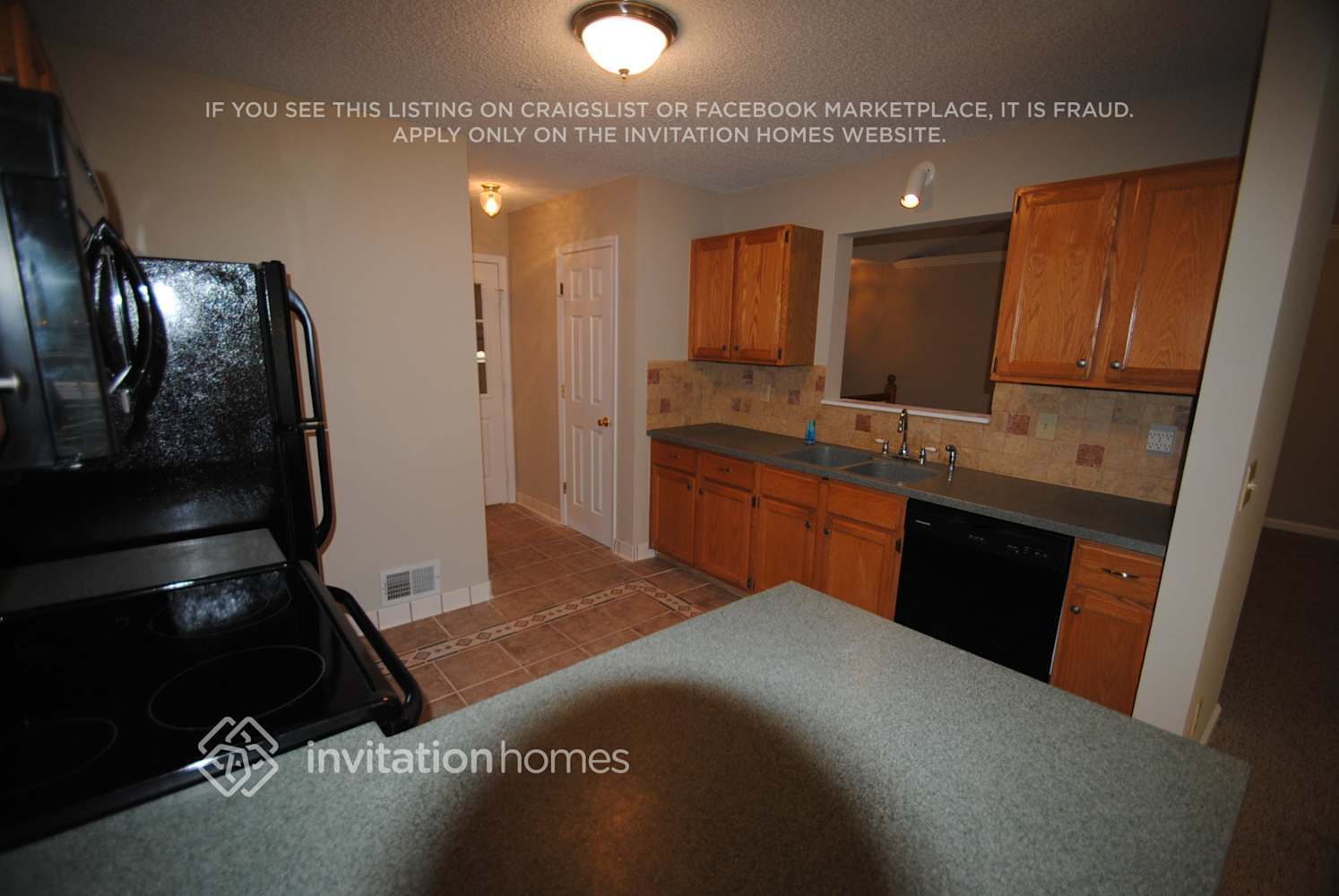 Building Photo - 2000 Holly Cove Rd