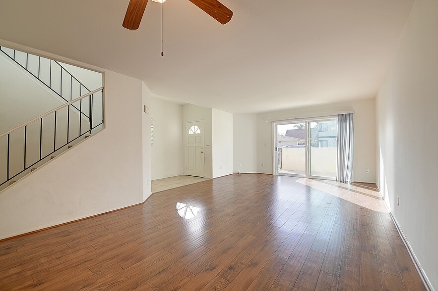 Building Photo - 17054 A Ln