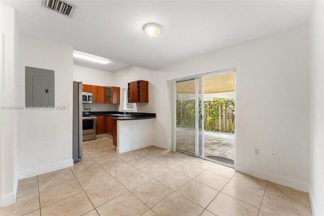 Building Photo - 18032 NW 74th Ct