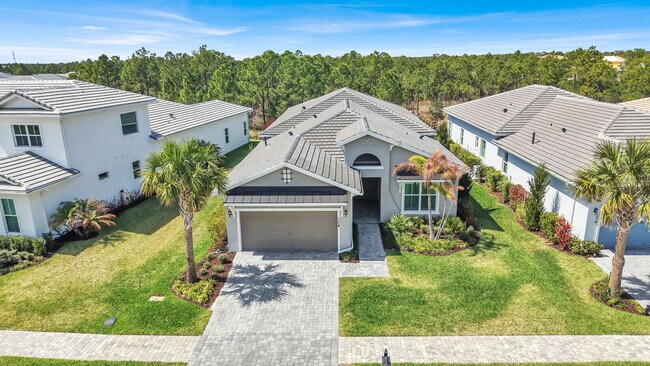 Building Photo - 138 Palma St