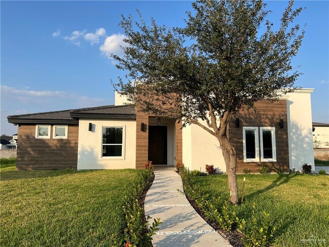 Building Photo - 1611 Oak Alley Dr