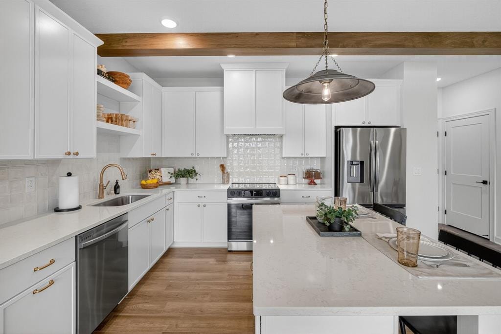 Building Photo - 933 Prime St