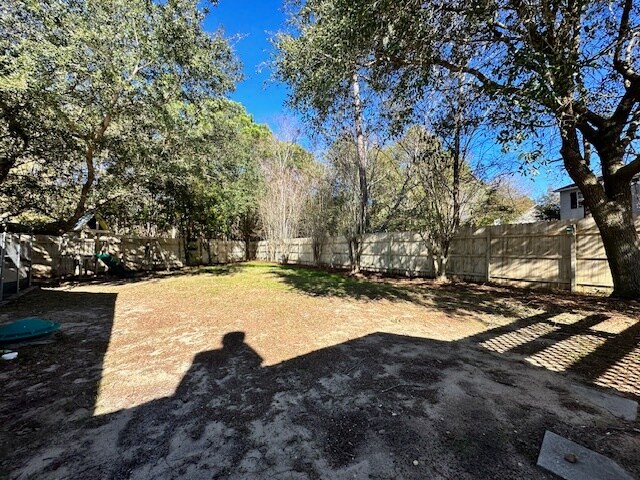 Building Photo - 36 Creek Ct