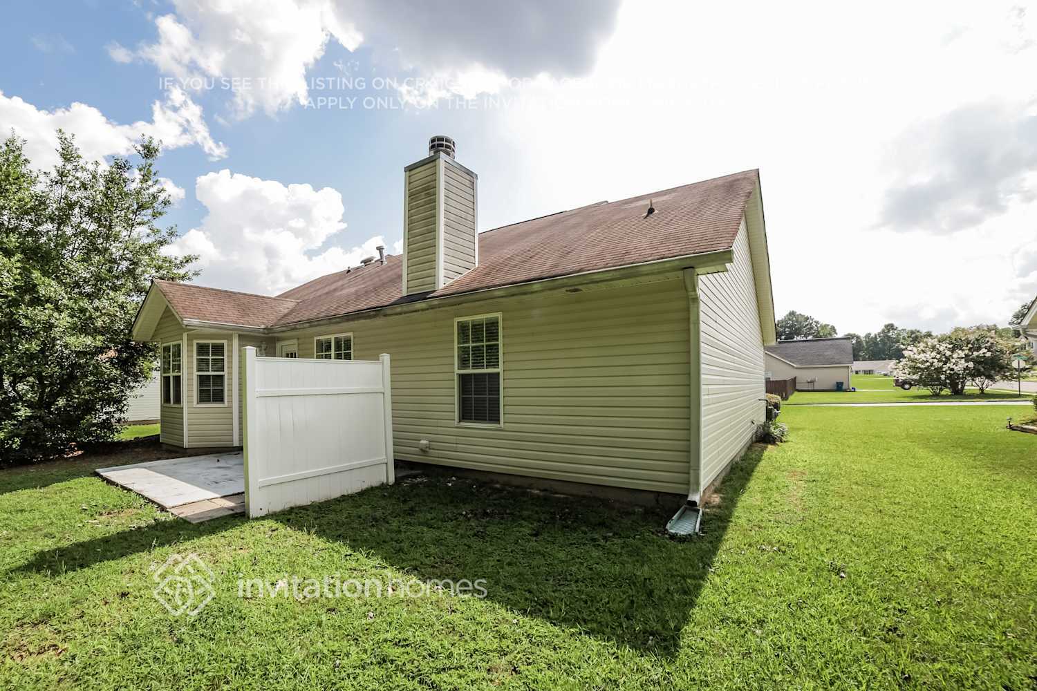 Building Photo - 1747 Fort River Way