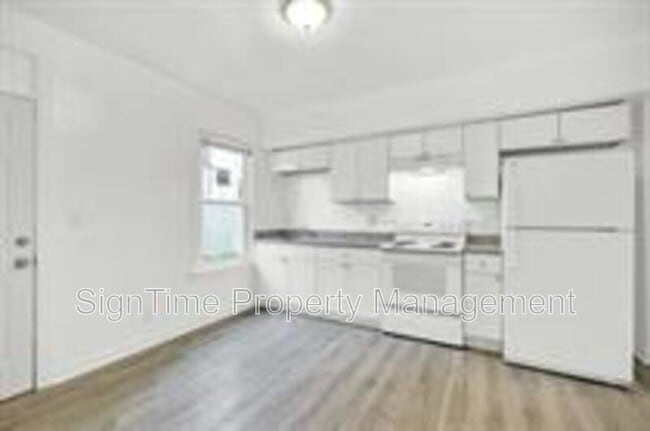 Building Photo - 185-199 Berkson Avenue - 193