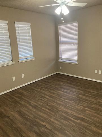 Building Photo - 10613 Flamewood Dr