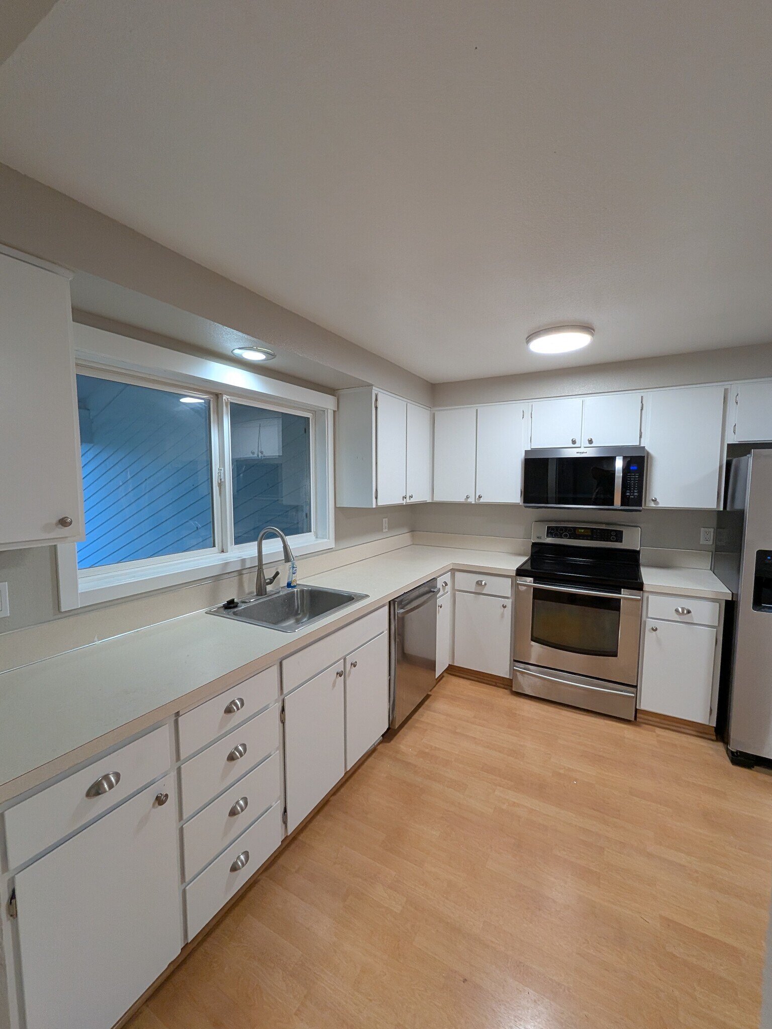 Building Photo - 3509 SE 11th St