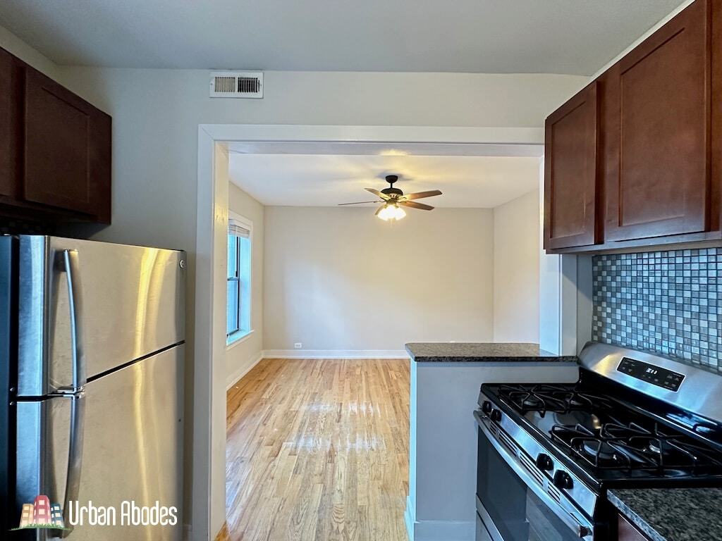 Building Photo - 3523 N Racine Ave