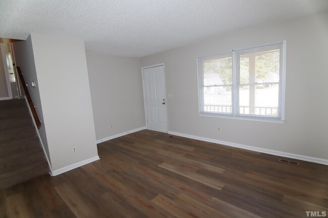 Building Photo - 103 Wigan Cir