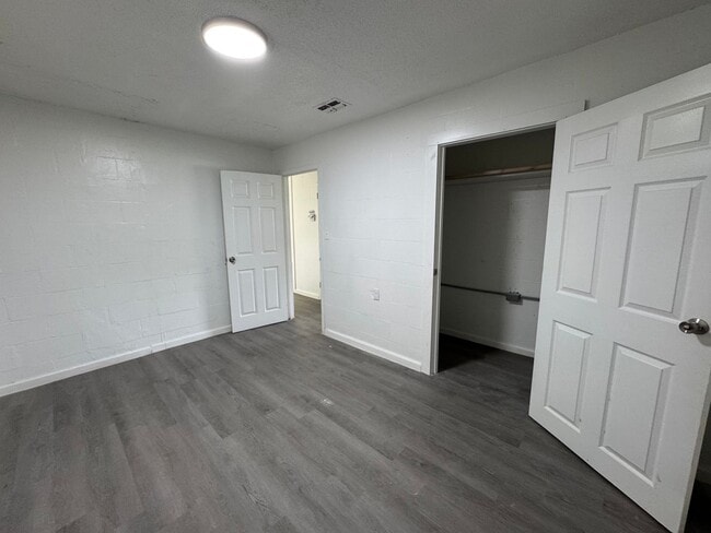 Building Photo - 170 Horizon Cir SW