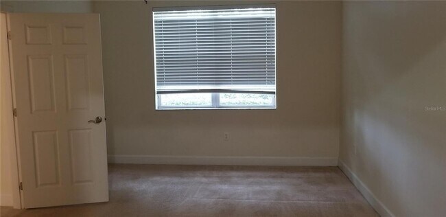 Building Photo - 8082 Moonstone Dr