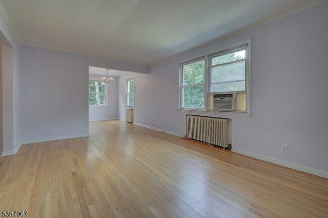 Building Photo - 349 Bloomfield Ave
