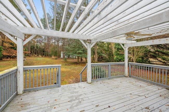 Building Photo - 117 Crazy Horse Trail