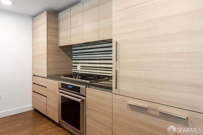 Building Photo - 708 Long Bridge St