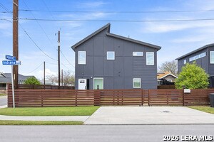 Building Photo - 122 Applin Ave