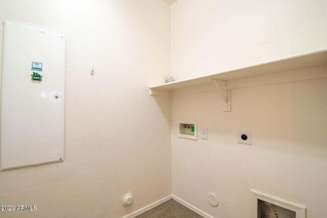 Building Photo - 12865 N 151st Dr