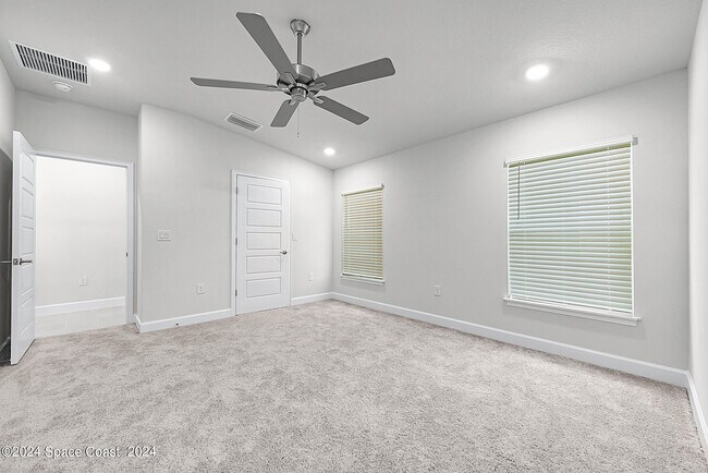 Building Photo - 1059 Grantham Ln