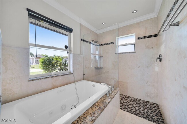 Building Photo - 1811 NE 5th Terrace