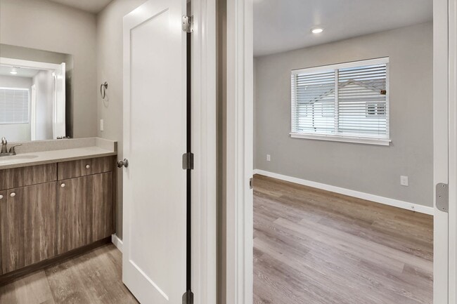 Building Photo - 1809 Eastgate Loop