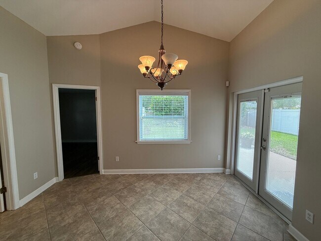 Building Photo - Charming 2-Bed, 2-Bath Home in The Reserve at the Crossings – Lake Mary Living at Its Best!