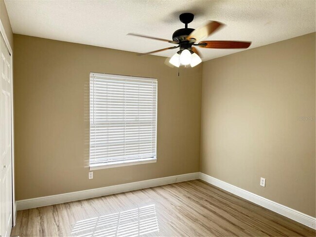 Building Photo - 1545 Wyman Cir