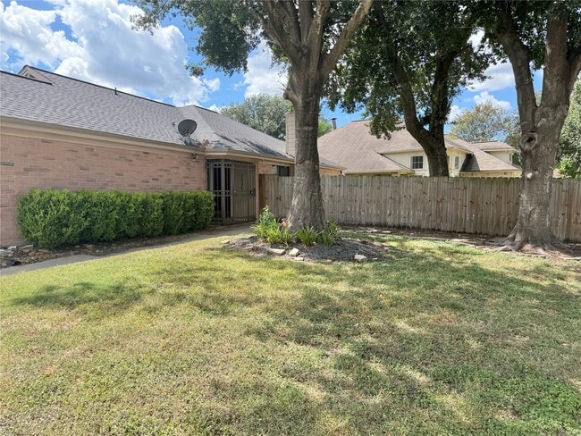 Building Photo - 7331 Burkridge Dr