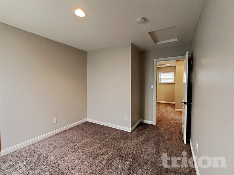 Building Photo - 2619 Harshaw Ct