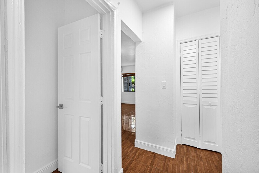 Building Photo - 6430 NE 1st Ct